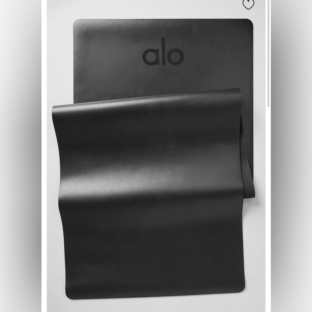 Alo yoga NWT Lightweight Warrior Mat - Black